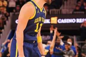 Milan-清晨尼斯强势反弹：NBA季后赛节点到来，更衣室稳定，医务组通报恢复(海姆斯利赢得比赛直播回放)